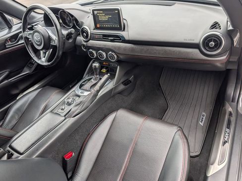 Used 2017 MAZDA MX-5 Miata RF Grand Touring image 18