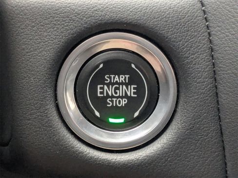 Used 2021 Chevrolet Tahoe RST w/ Luxury Package image 34