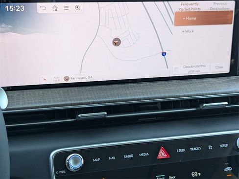 Used 2025 Genesis GV80 2.5T Select image 21