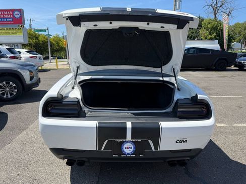 Used 2015 Dodge Challenger SRT w/ Technology Group RWD image 46