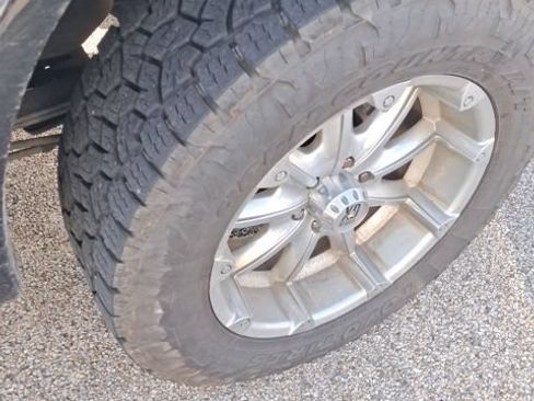 Used 2017 Ford F150 Lariat AWD/4WD image 3