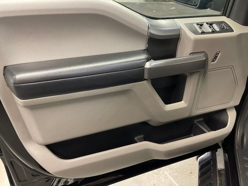 Used 2020 Ford F150 XLT w/ Equipment Group 302A Luxury AWD/4WD image 15
