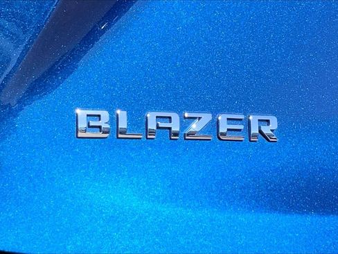 Used 2023 Chevrolet Blazer LT w/ Convenience Package image 9