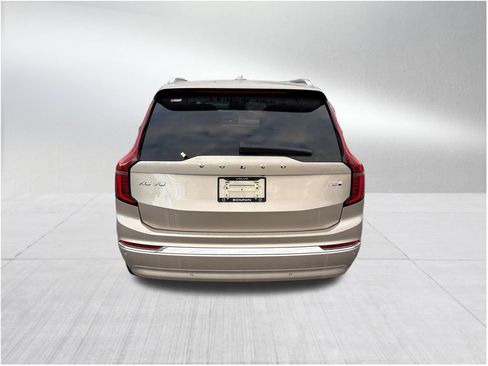 New 2026 Volvo XC90 T8 Plus image 6