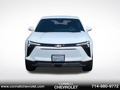 Used 2025 Chevrolet Blazer EV LT FWD image 2