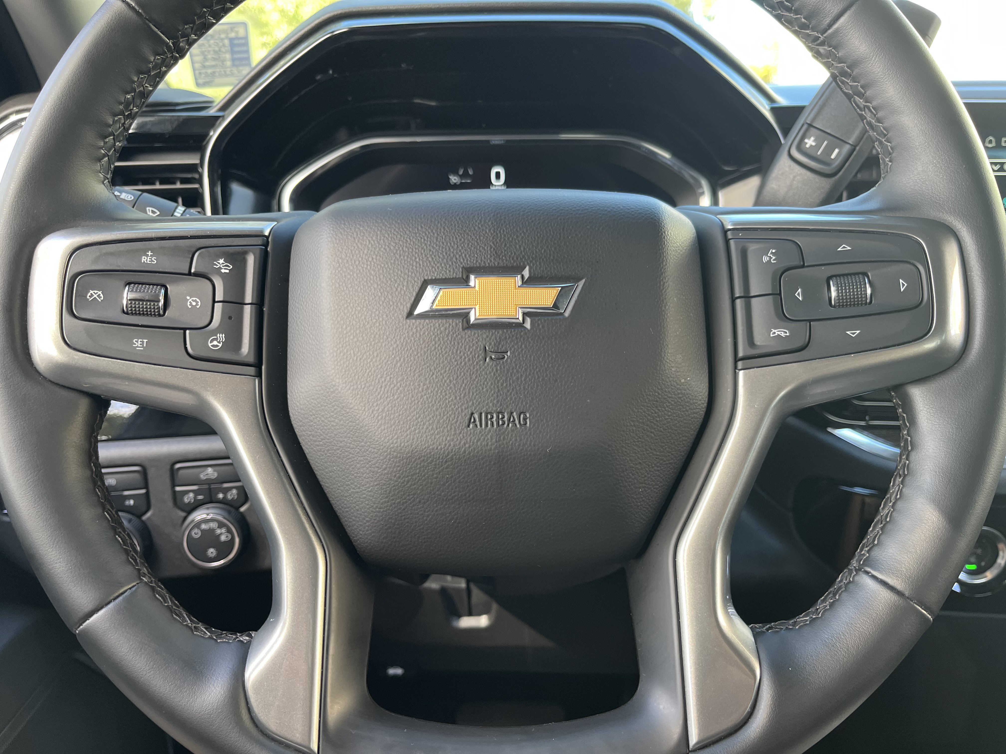 Used 2024 Chevrolet Silverado 1500 LT AWD/4WD image 21