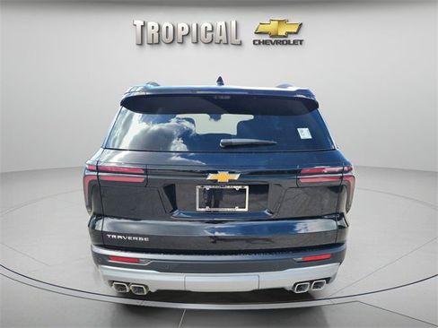New 2026 Chevrolet Traverse LT w/ Driver Confidence Package image 4