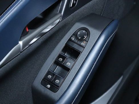 Used 2020 MAZDA CX-30 FWD image 16