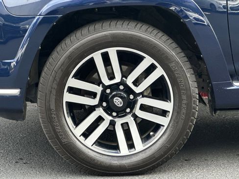 Used 2019 Toyota 4Runner Limited image 11