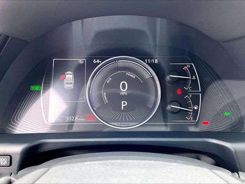 Certified 2024 Lexus ES 300h w/ Premium Package image 24