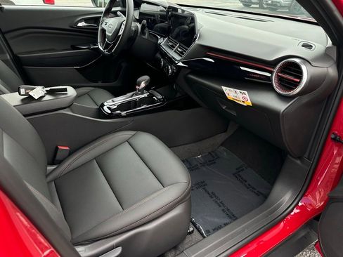 New 2026 Chevrolet Trax RS w/ Driver Confidence Package FWD image 18