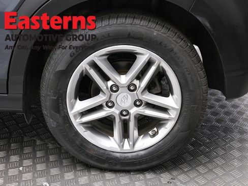 Used 2019 Hyundai Kona SE image 8