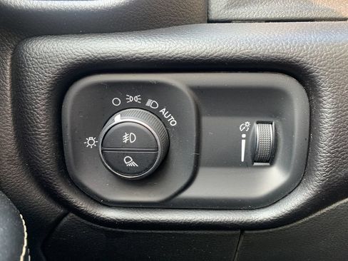 Used 2025 RAM 2500 Big Horn AWD/4WD image 23
