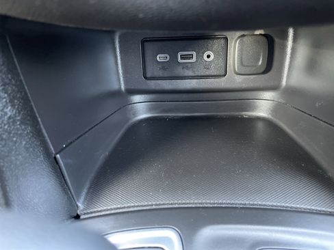 Certified 2024 Chevrolet Equinox LT image 35