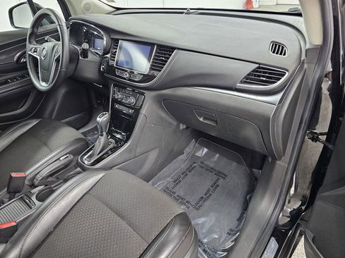 Used 2021 Buick Encore Preferred w/ Safety Package II FWD image 13
