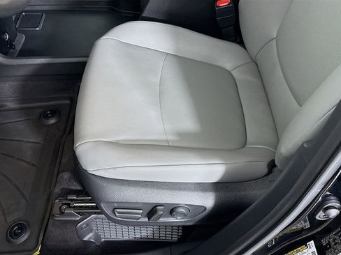 Certified 2025 Toyota Sienna XLE w/ XLE Plus Package image 13