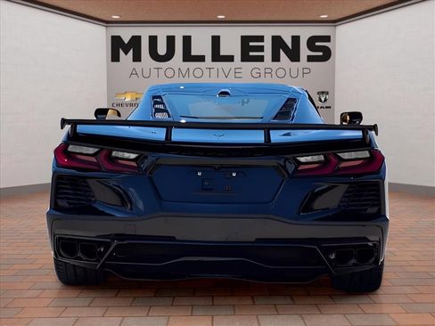 Used 2025 Chevrolet Corvette Stingray Premium Cpe w/ Z51 Performance Package RWD image 6