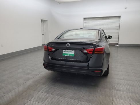 Used 2023 Nissan Altima 2.5 SV FWD image 7