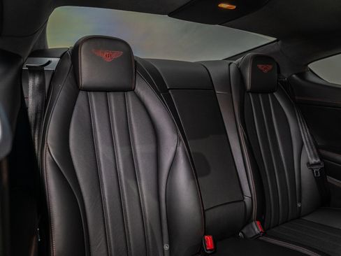 Used 2015 Bentley Continental GT image 44