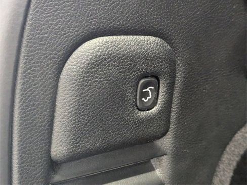 Used 2019 Jeep Grand Cherokee Altitude image 29