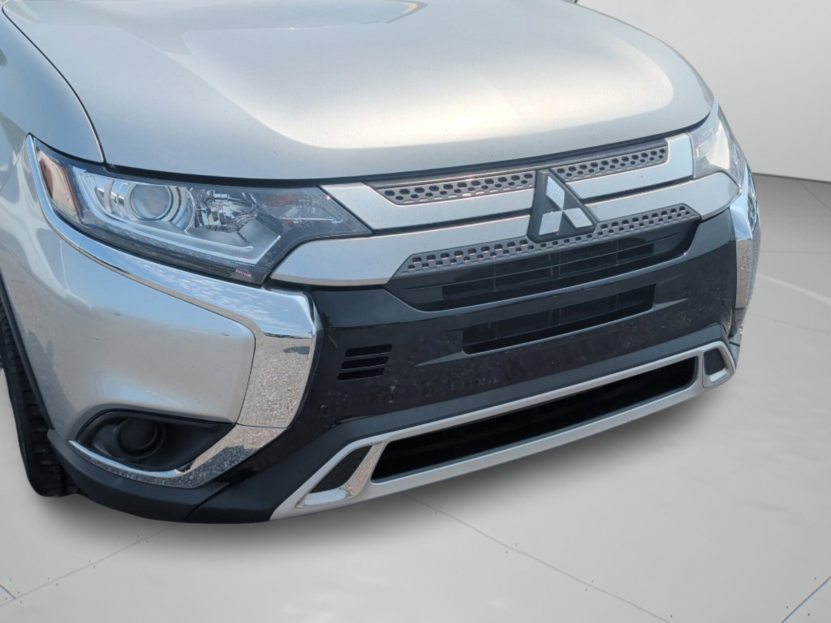 Used 2019 Mitsubishi Outlander ES AWD/4WD image 34