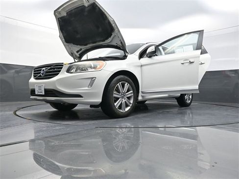 Used 2016 Volvo XC60 T5 Premier image 27