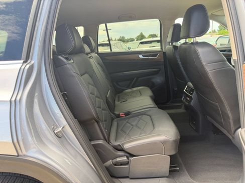 Used 2026 Volkswagen Atlas SE FWD image 37