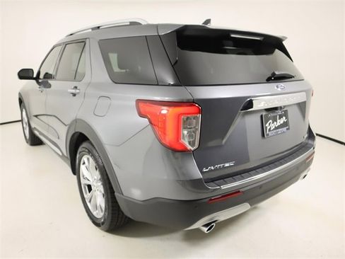 Used 2021 Ford Explorer Limited w/ Equipment Group 301A image 3