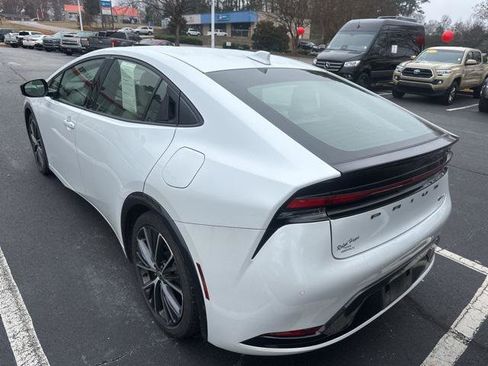 Certified 2024 Toyota Prius XLE image 3