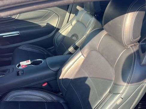 Used 2025 Ford Mustang Premium image 27