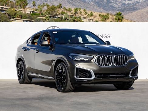 Used 2022 BMW X6 xDrive40i w/ Premium Package AWD/4WD image 2