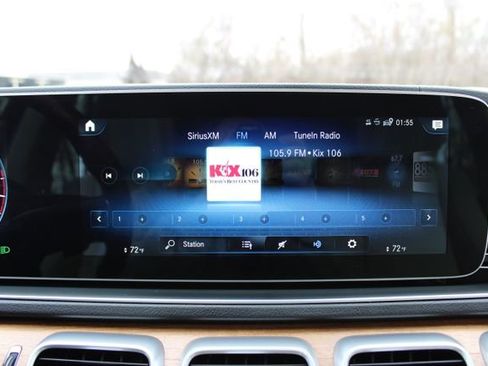 Used 2022 Mercedes-Benz GLS 450 4MATIC image 29