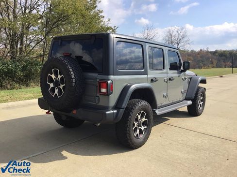 Used 2023 Jeep Wrangler Unlimited Rubicon image 3