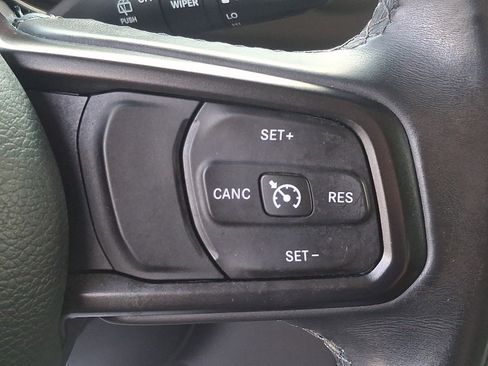Used 2018 Jeep Wrangler Unlimited Sport S AWD/4WD image 26