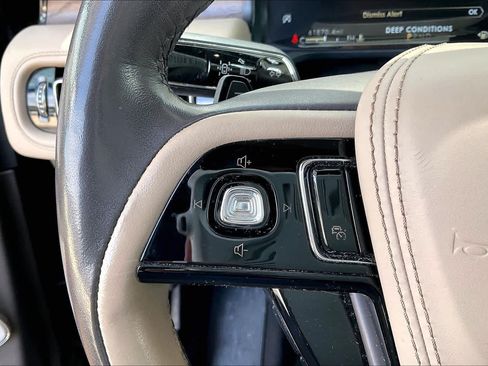 Used 2023 Lincoln Aviator Reserve w/ Equipment Group 201A AWD/4WD image 23