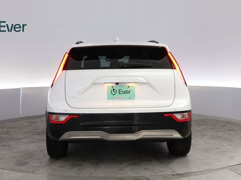 Used 2023 Kia Niro Wind FWD image 15