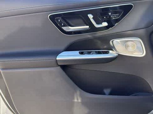 Used 2026 Mercedes-Benz GLC 300 4MATIC image 15