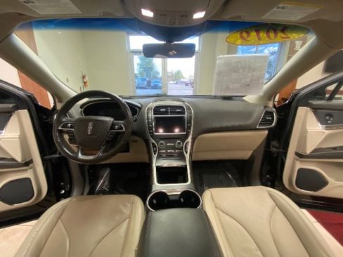 Used 2019 Lincoln Nautilus Reserve FWD image 27