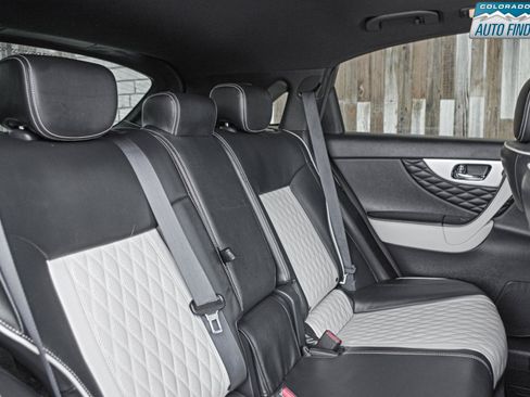 Used 2017 INFINITI QX70 AWD w/ Limited Package image 23