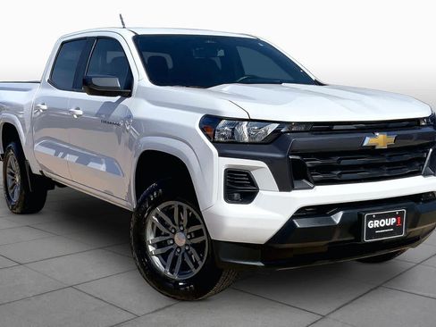 Certified 2024 Chevrolet Colorado LT w/ LT Convenience Package RWD image 3