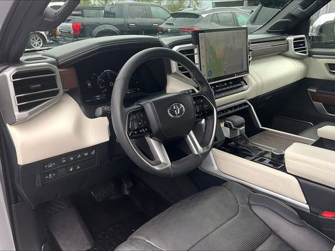 Used 2024 Toyota Sequoia Capstone image 14