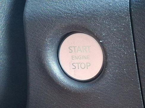 Used 2022 Nissan Frontier Pro-X image 22