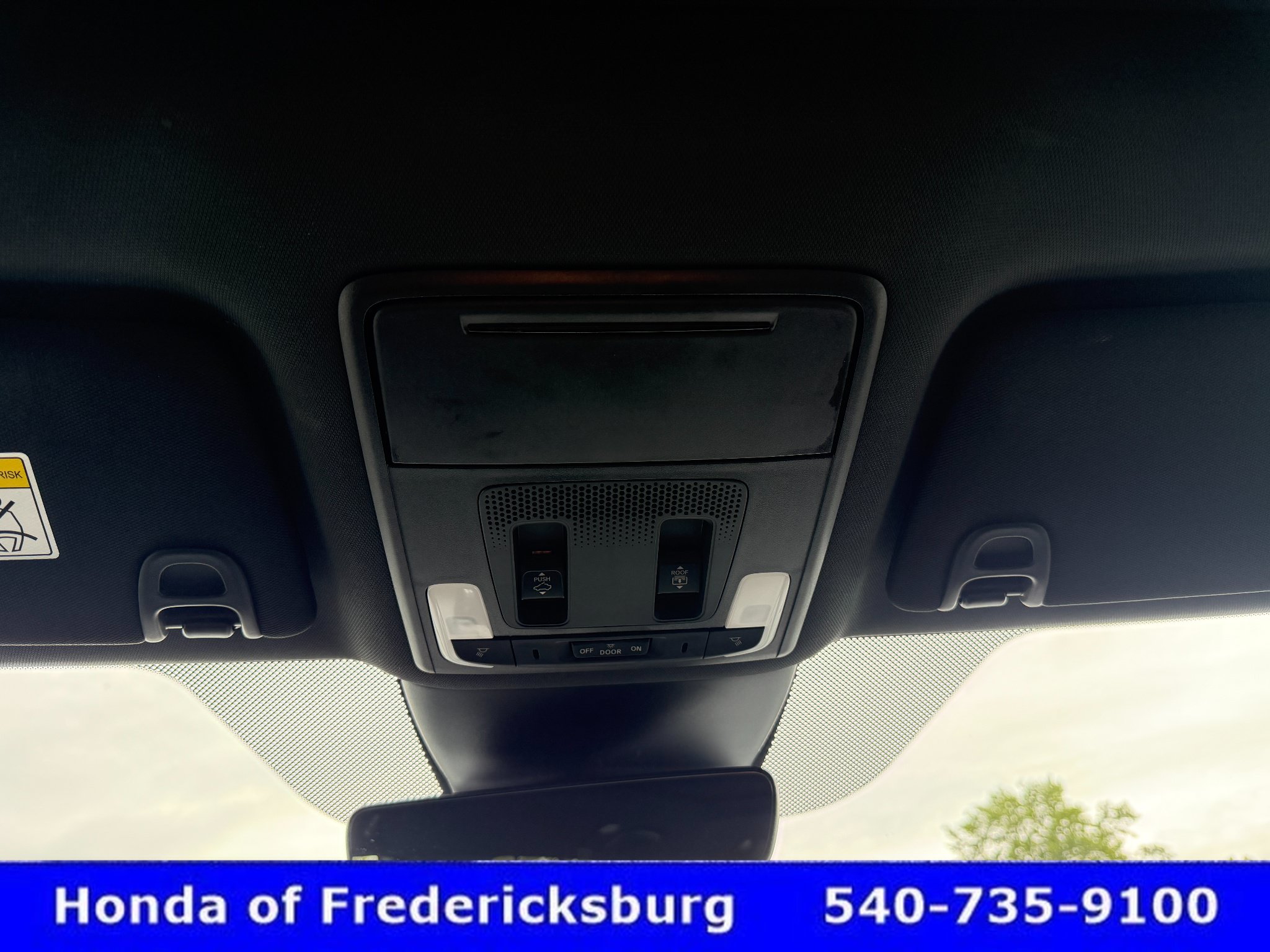 Certified 2025 Honda Pilot TrailSport image 27