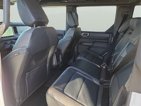 New 2025 Ford Bronco Outer Banks image 9