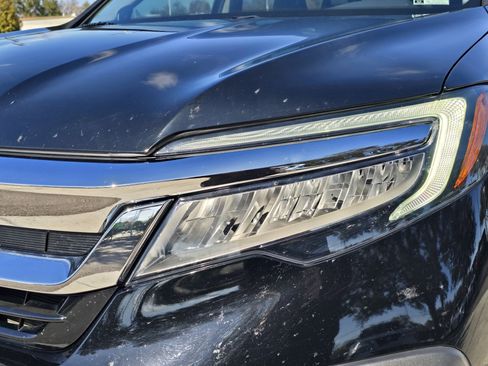 Used 2022 Honda Pilot Elite image 11