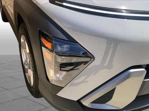 Certified 2025 Hyundai Kona SE FWD image 26
