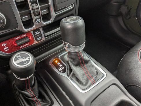 Used 2021 Jeep Wrangler Unlimited Rubicon w/ Xtreme Recon 35" Tire Package image 20