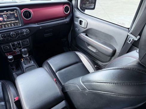 Used 2019 Jeep Wrangler Unlimited Rubicon image 13
