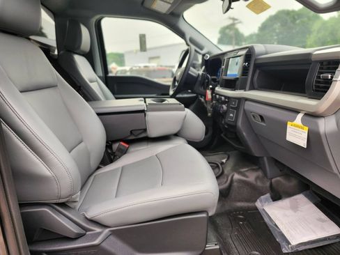 New 2026 Ford F550 4x4 Regular Cab Super Duty image 10