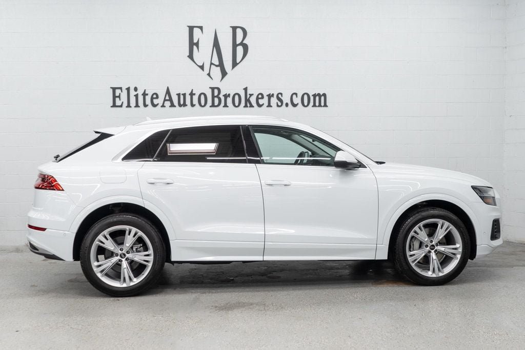 Used 2023 Audi Q8 Premium w/ Convenience Package AWD/4WD image 5